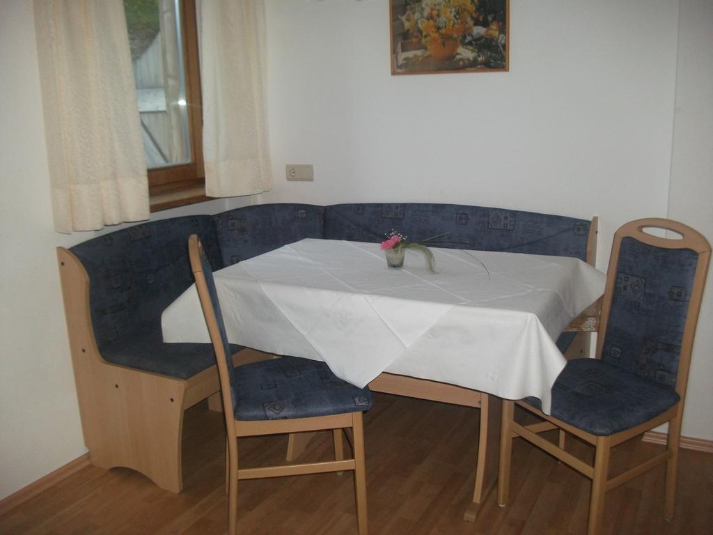 Steinerhof Appartement Toblach Kamer foto