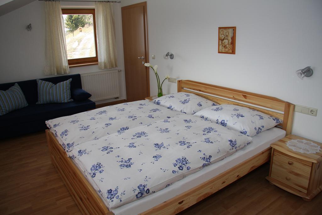 Steinerhof Appartement Toblach Kamer foto